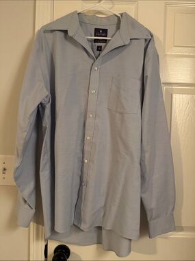 4/$15 Stafford Pale Blue Long Sleeve Button-Up Dress Shirt